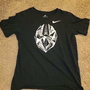 Black Nike Boys t-shirt